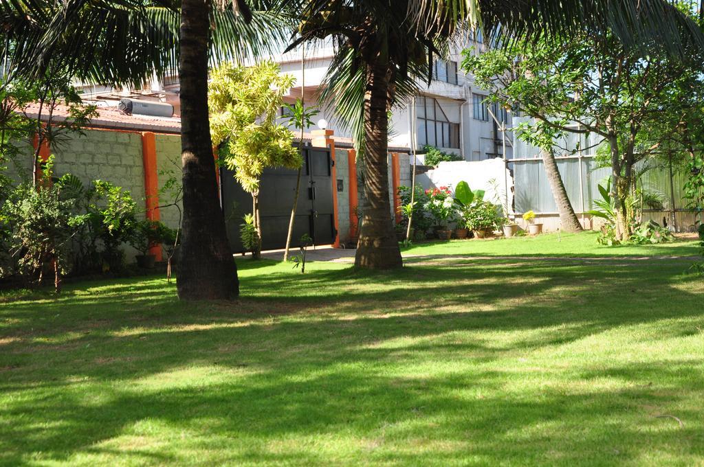 Sugandi Inn Kochchikade Extérieur photo