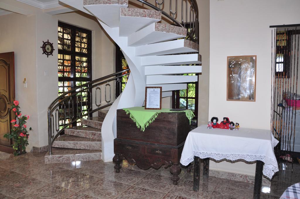 Sugandi Inn Kochchikade Extérieur photo