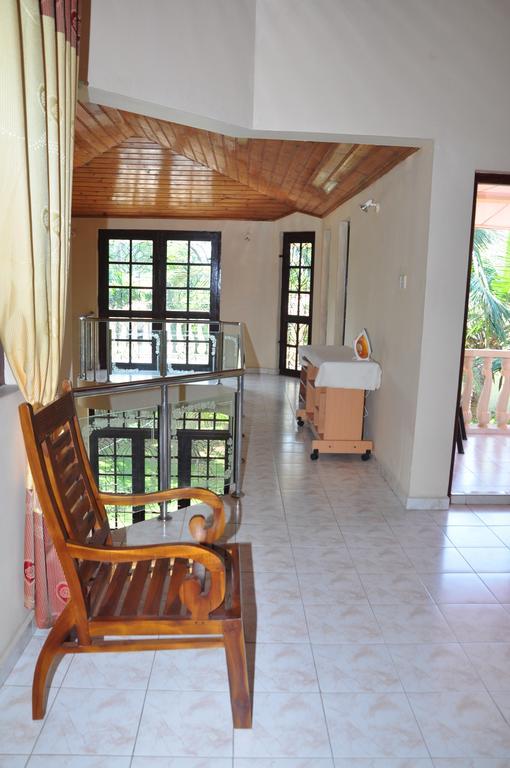 Sugandi Inn Kochchikade Extérieur photo