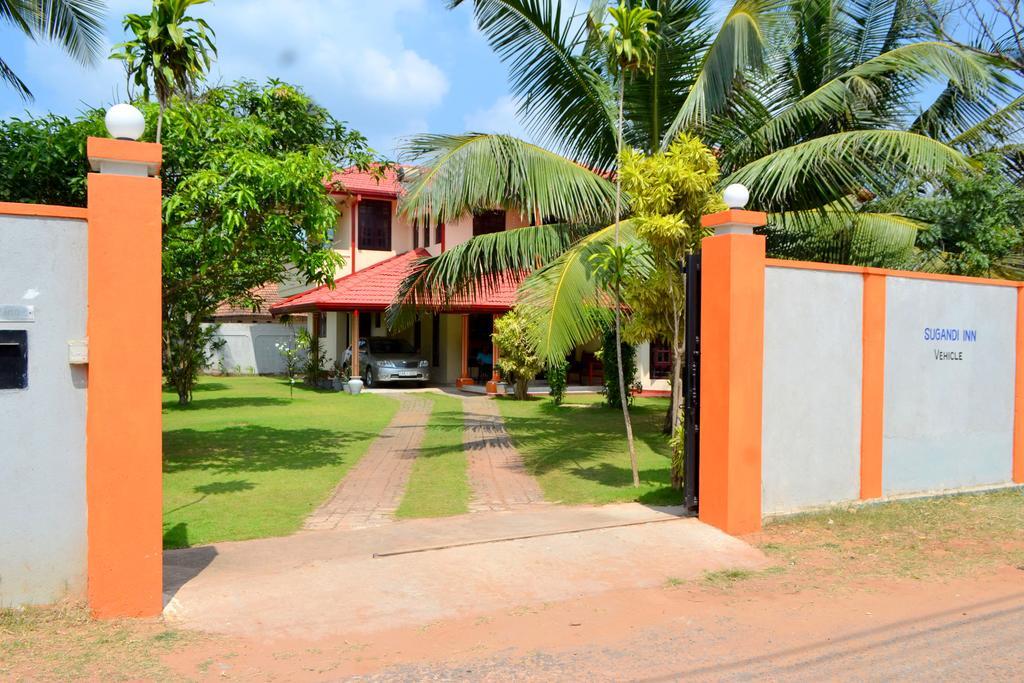 Sugandi Inn Kochchikade Extérieur photo