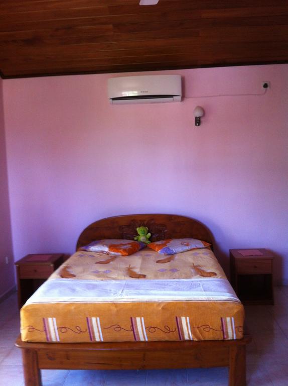 Sugandi Inn Kochchikade Extérieur photo