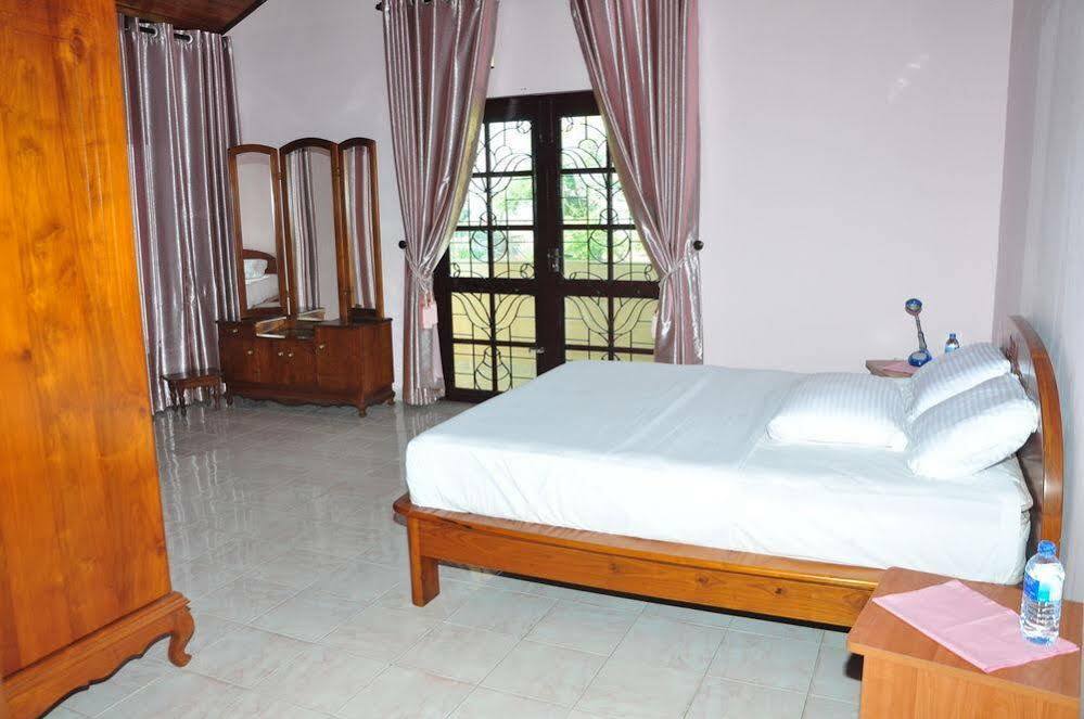 Sugandi Inn Kochchikade Extérieur photo